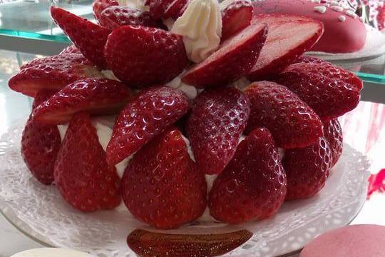 Torte con fragole pasticceria