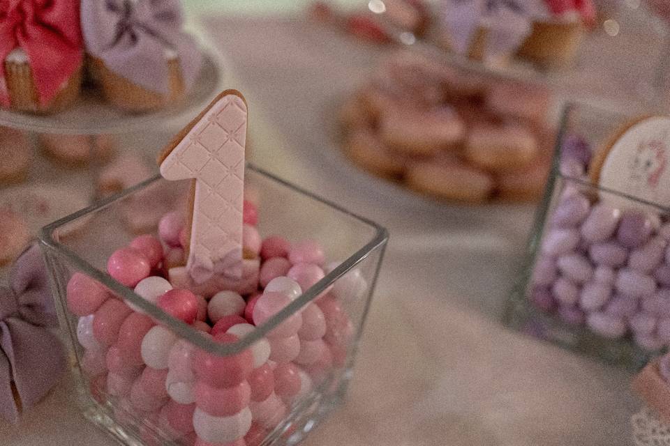 MInou themed sweet table