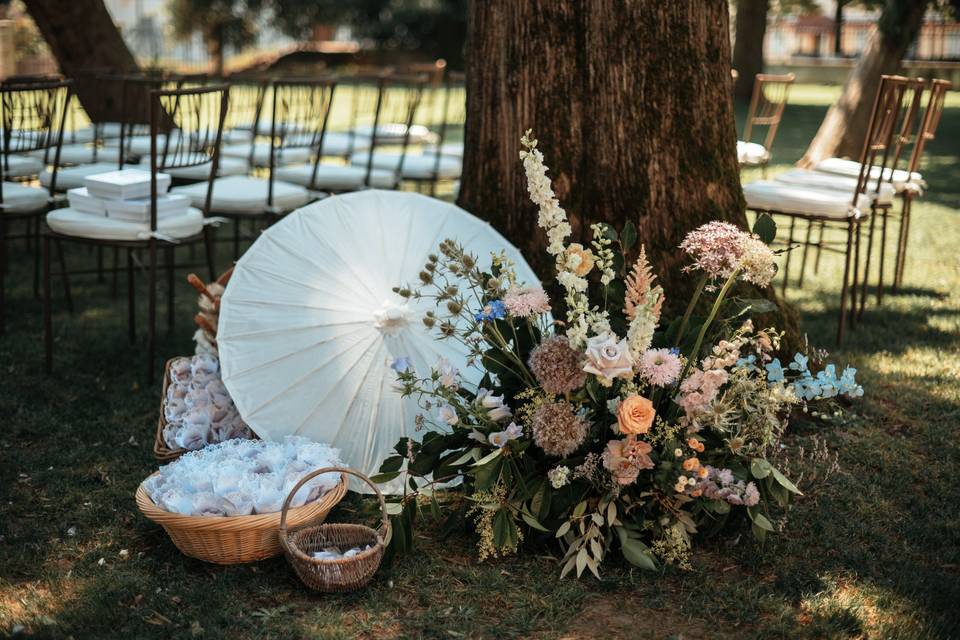 Cerimonia fronte villa