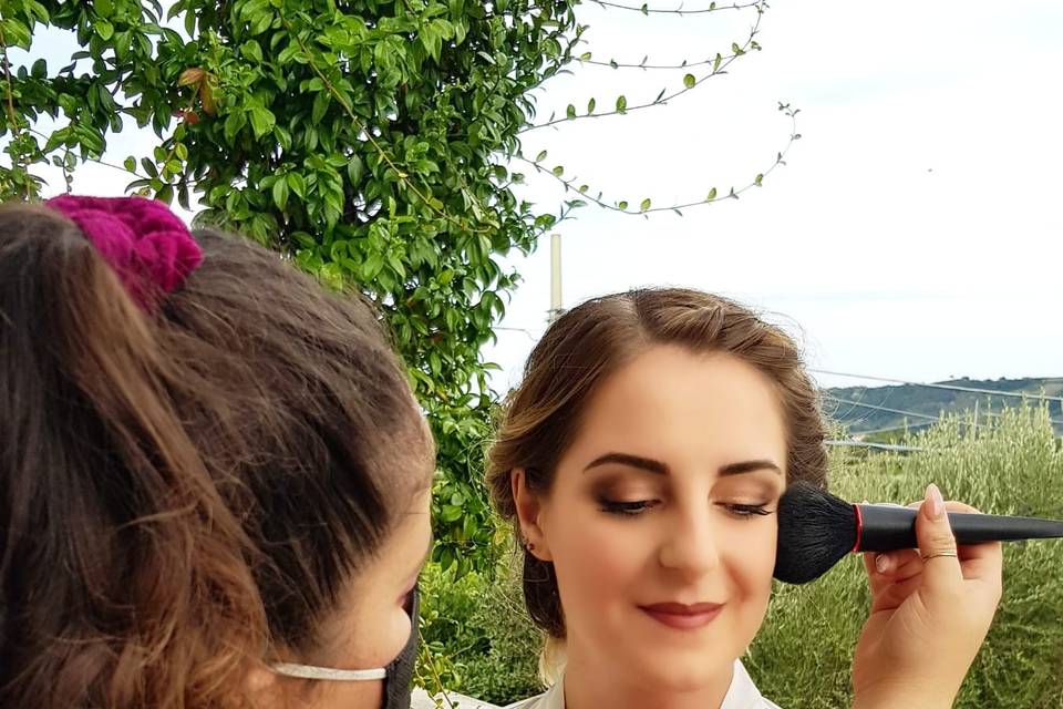 Make-up Artist