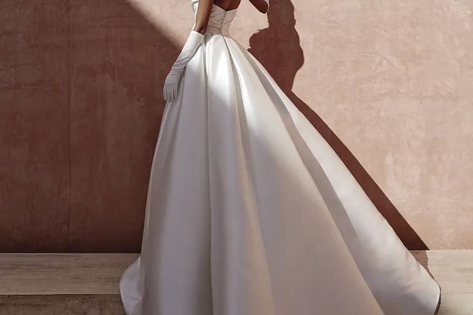 Landon by Pronovias