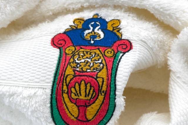 Set Asciugamani Ricamati