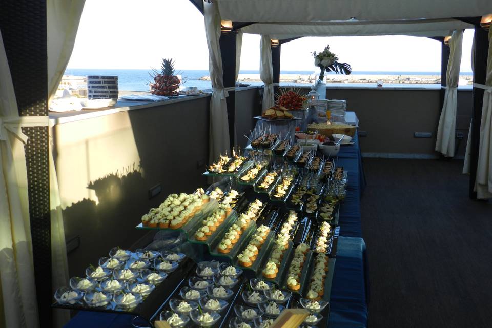 Buffet in terrazza