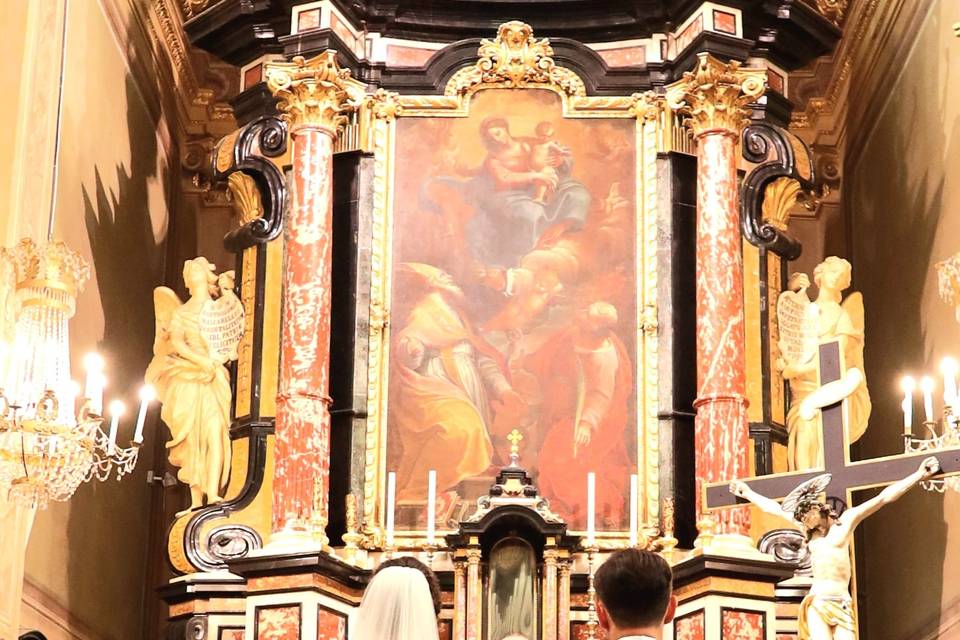 Altare chiesa