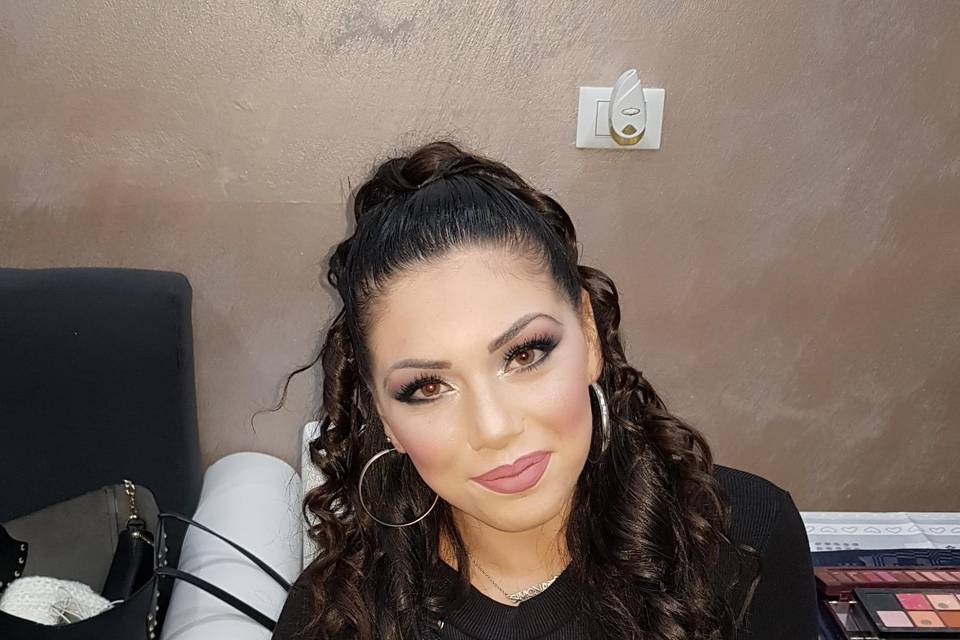 Francesca Mare Make-Up Artist