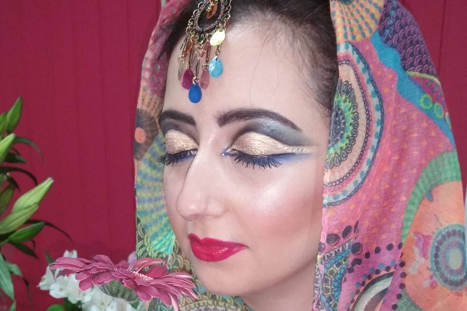 Arabic Shades Makeup Theme