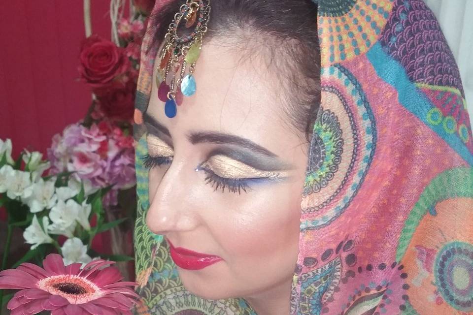 Arabic Shades Makeup Theme