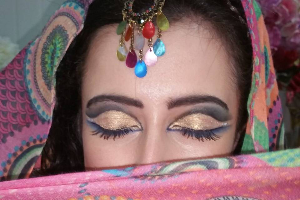 Arabic Shades Makeup Theme