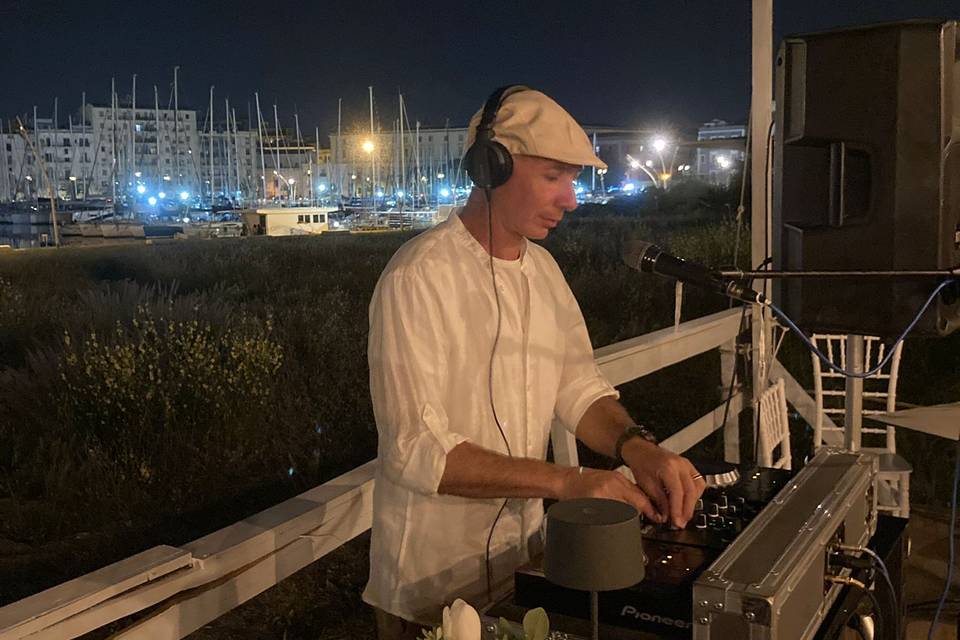 Dj Massimo Insinsola