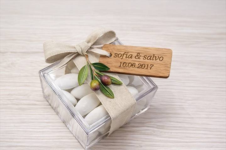 Bomboniere scatola con tag
