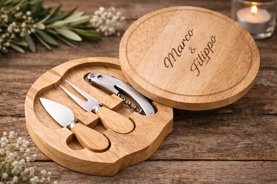 Bomboniere set tagliere inciso