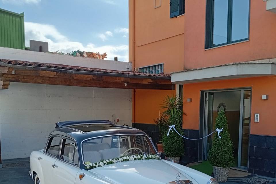Mercedes ponton con tettuccio