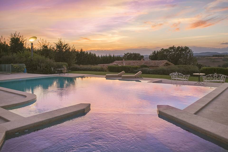 Aperitivo in Piscina