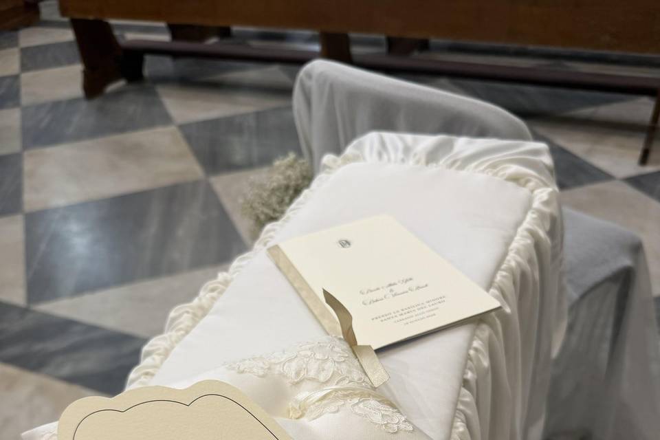 Cuscino Portafedi