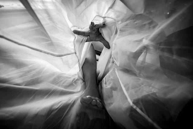 Particolare dentro l.abito del