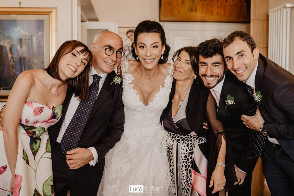 Sposa con mamma e sorella