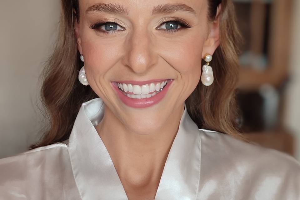Glow make-up