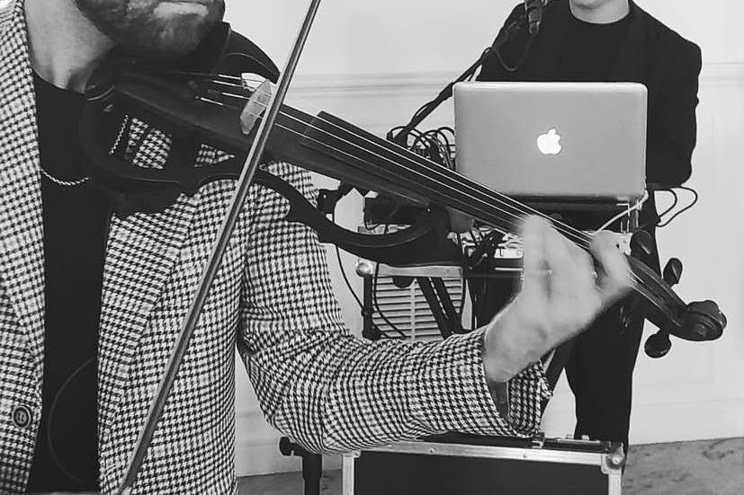 Dj & Violino