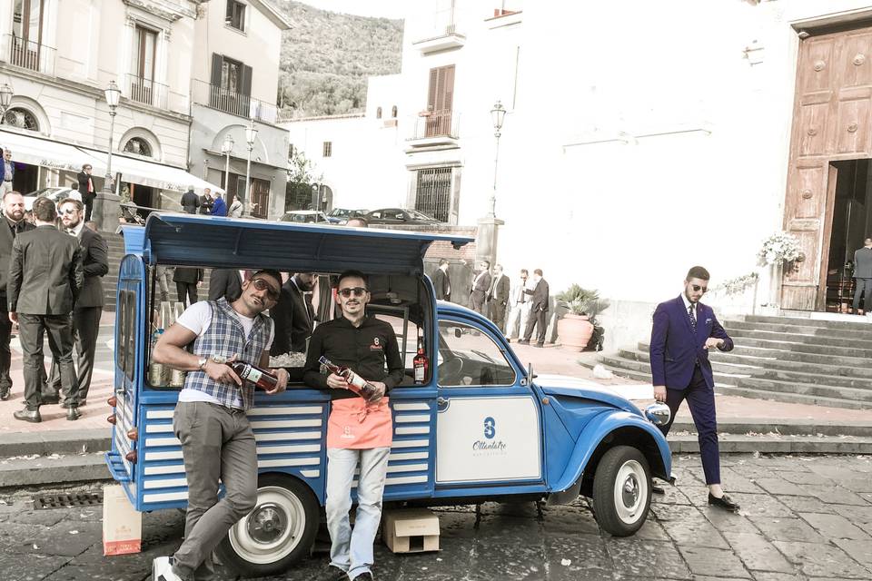 Citroen 2 cv street bar