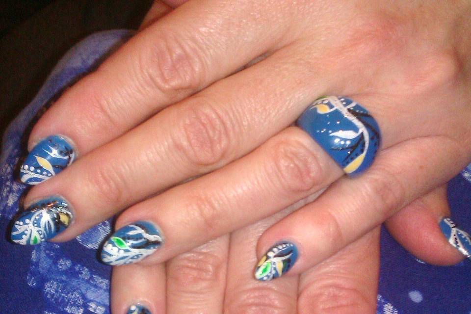 Unhgie e anello in gel