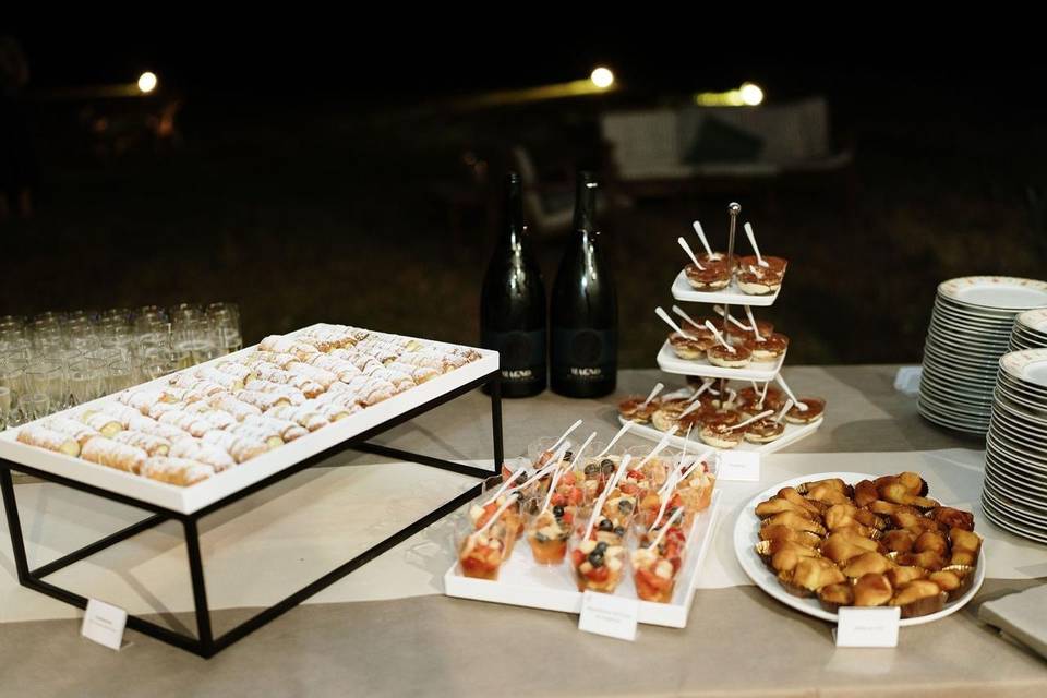 Sweet table