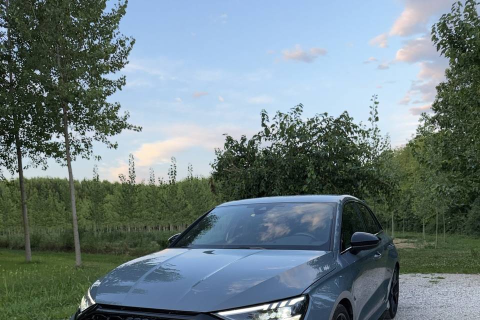 Audi rs3 grigio kemora