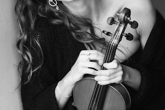 Guendalina Violinist