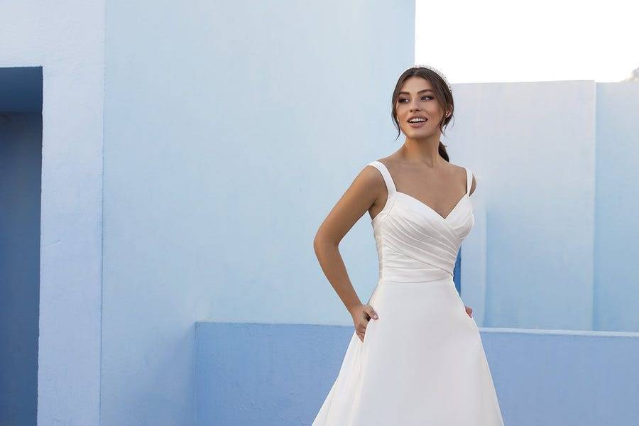 Pronovias White One