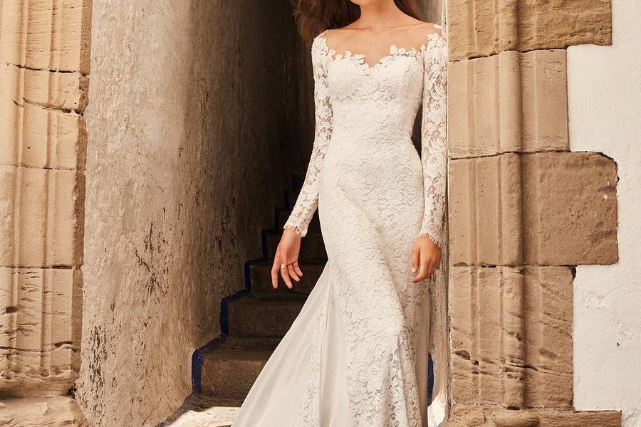 Pronovias White One