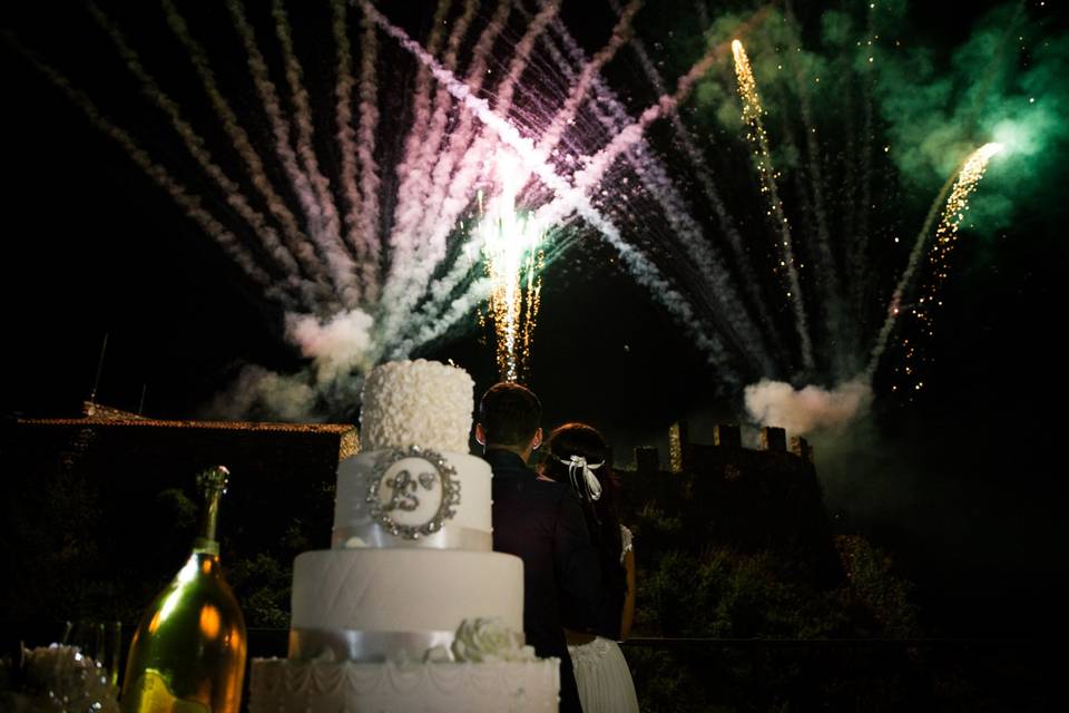 Torta e fuochi d'artificio