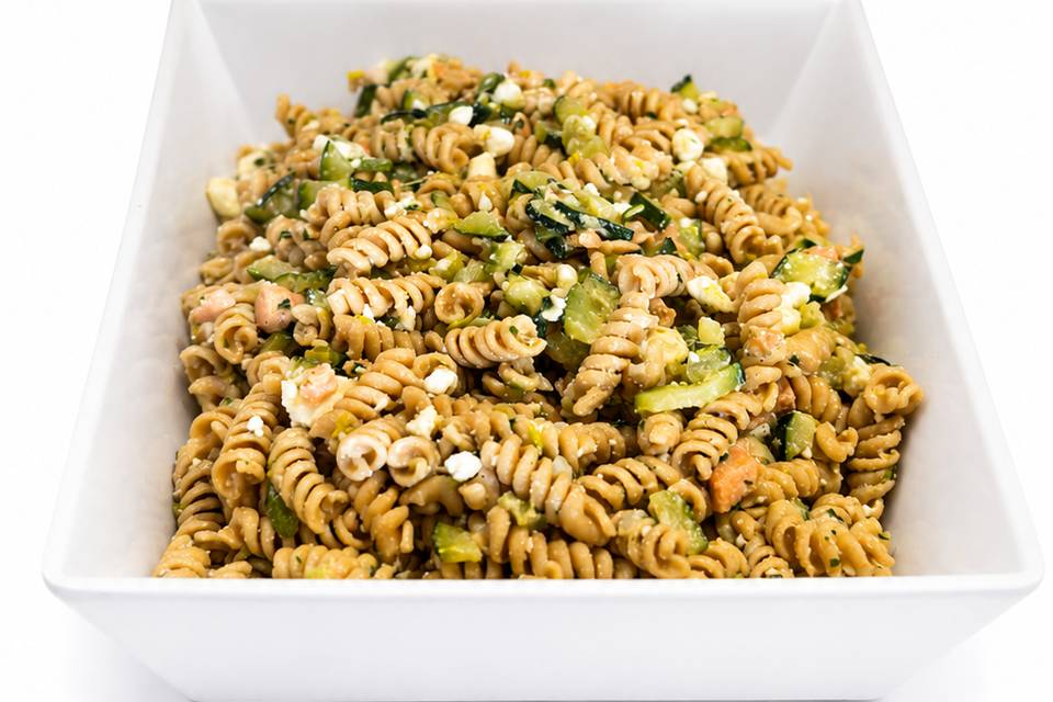 FUSILLI INTEGRALI CON SALMONE,