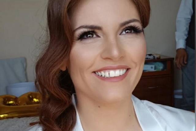 Bride make up