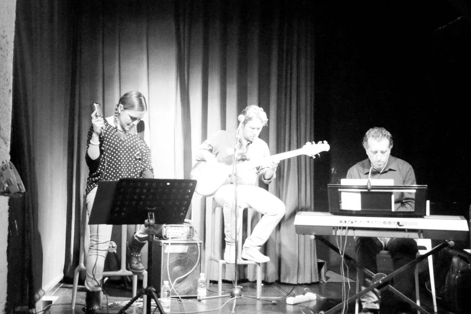 DoubleC Trio, con basso