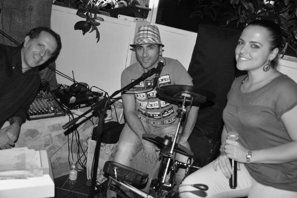 DoubleC Trio con Cajon