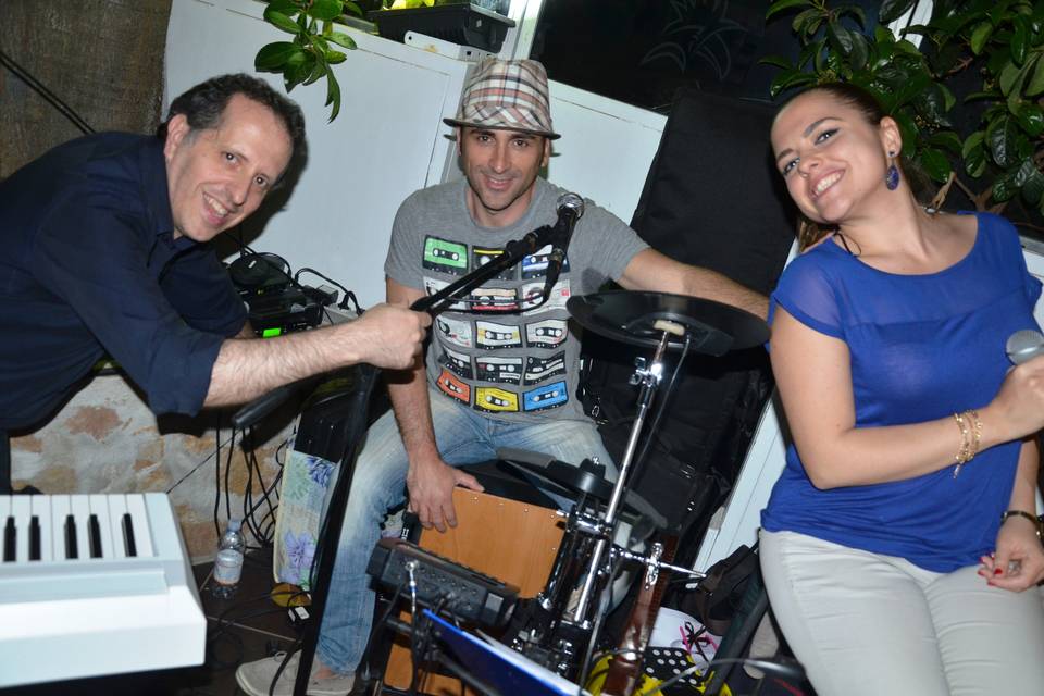 DoubleC Trio con Cajon