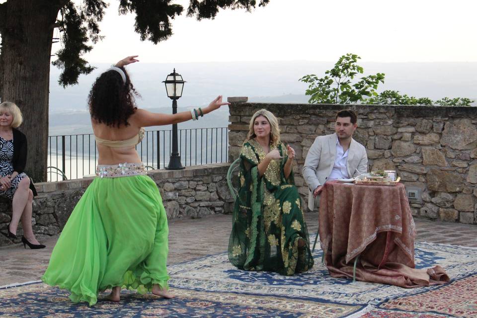 Elisabetta Mancini Bellydancer