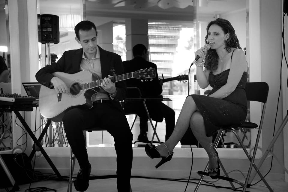 Duo Acustico