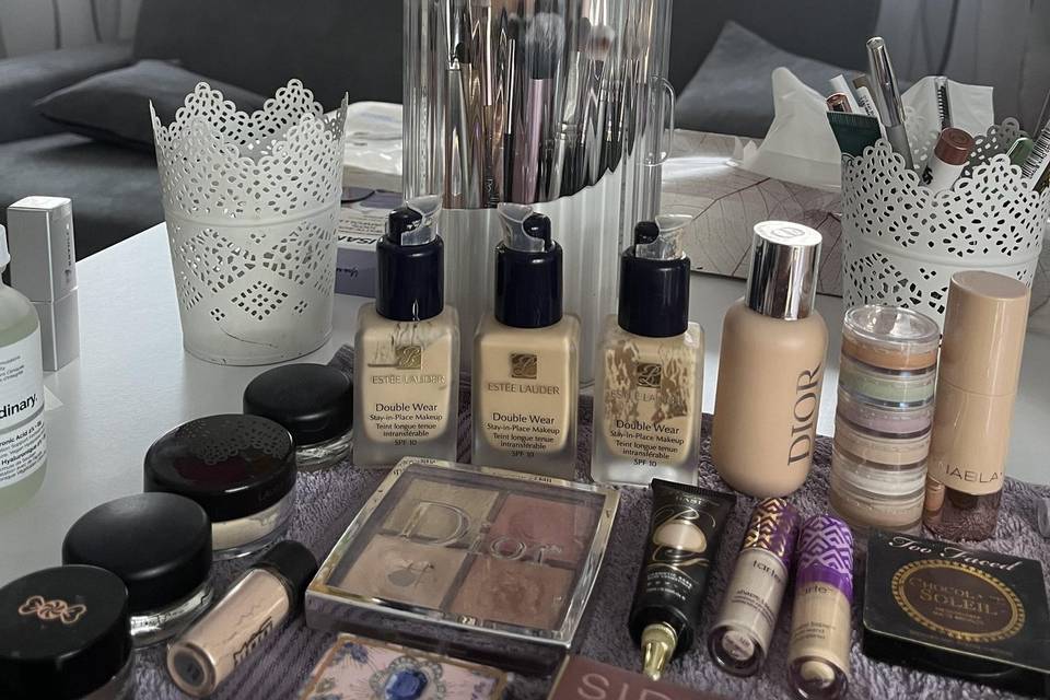 High brand makeup
