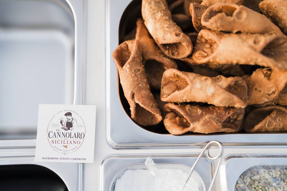 Il Cannolaro Siciliano