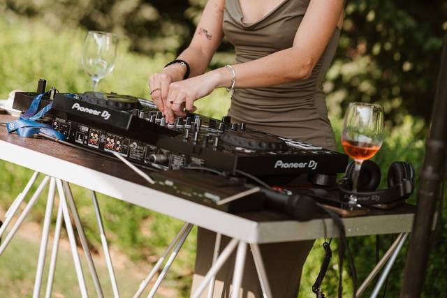 Dj Miriam