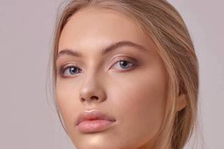 Anetta makeup & hair