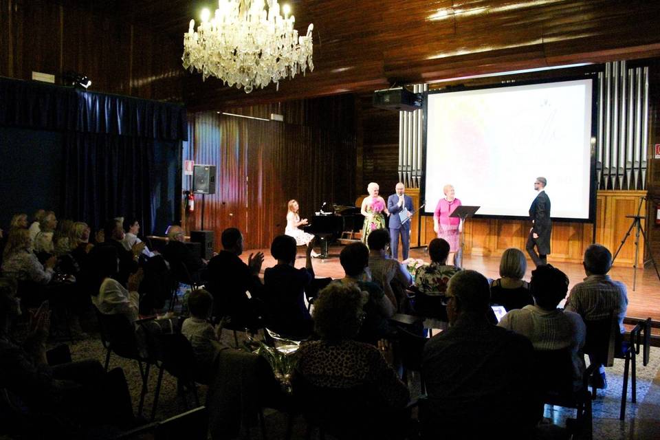 Musicians with experience