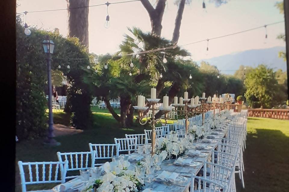 CATERING