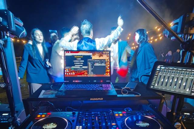 Dj set wedding 2026