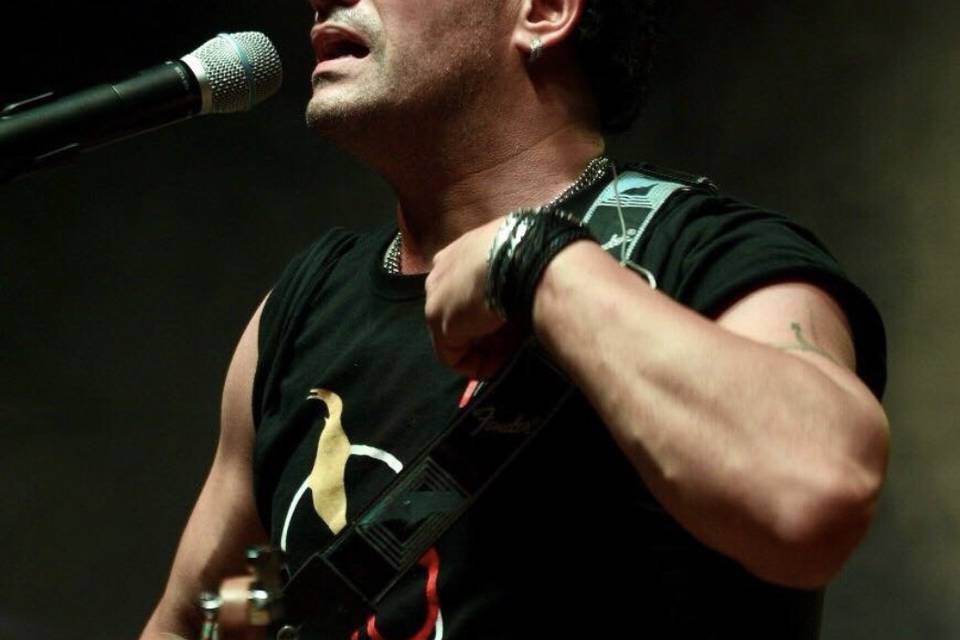 Bennato(show dei personaggi)