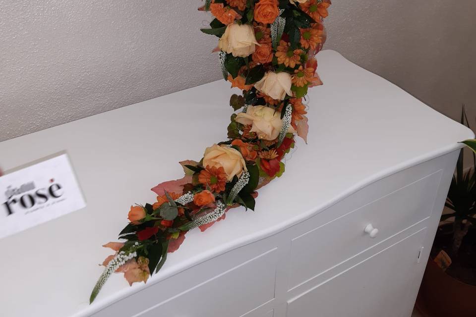 Bouquet cascata sposa