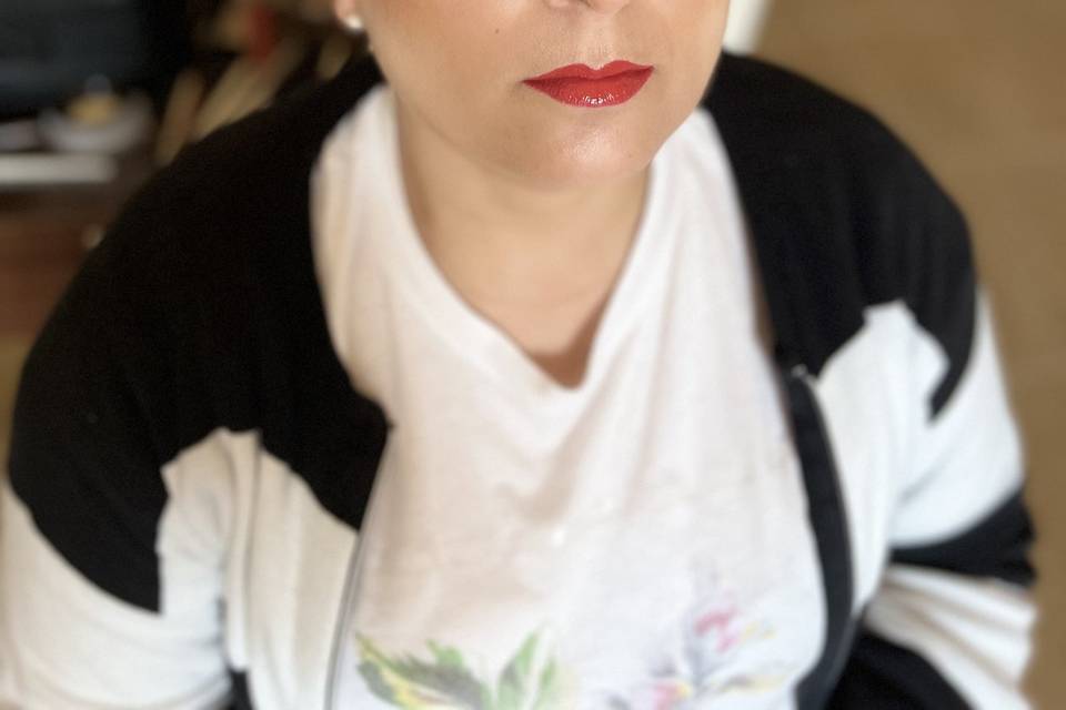 Make up glam