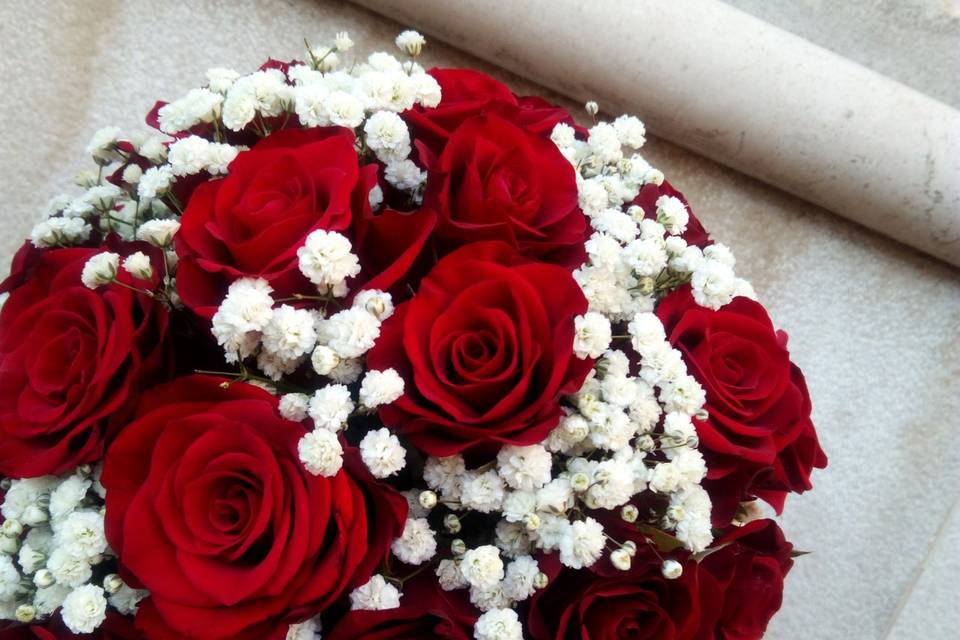 Bouquet di rose rosse