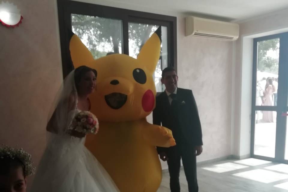 Mascotte pikachu