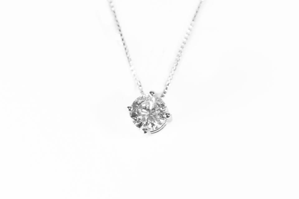 Collana punto luce